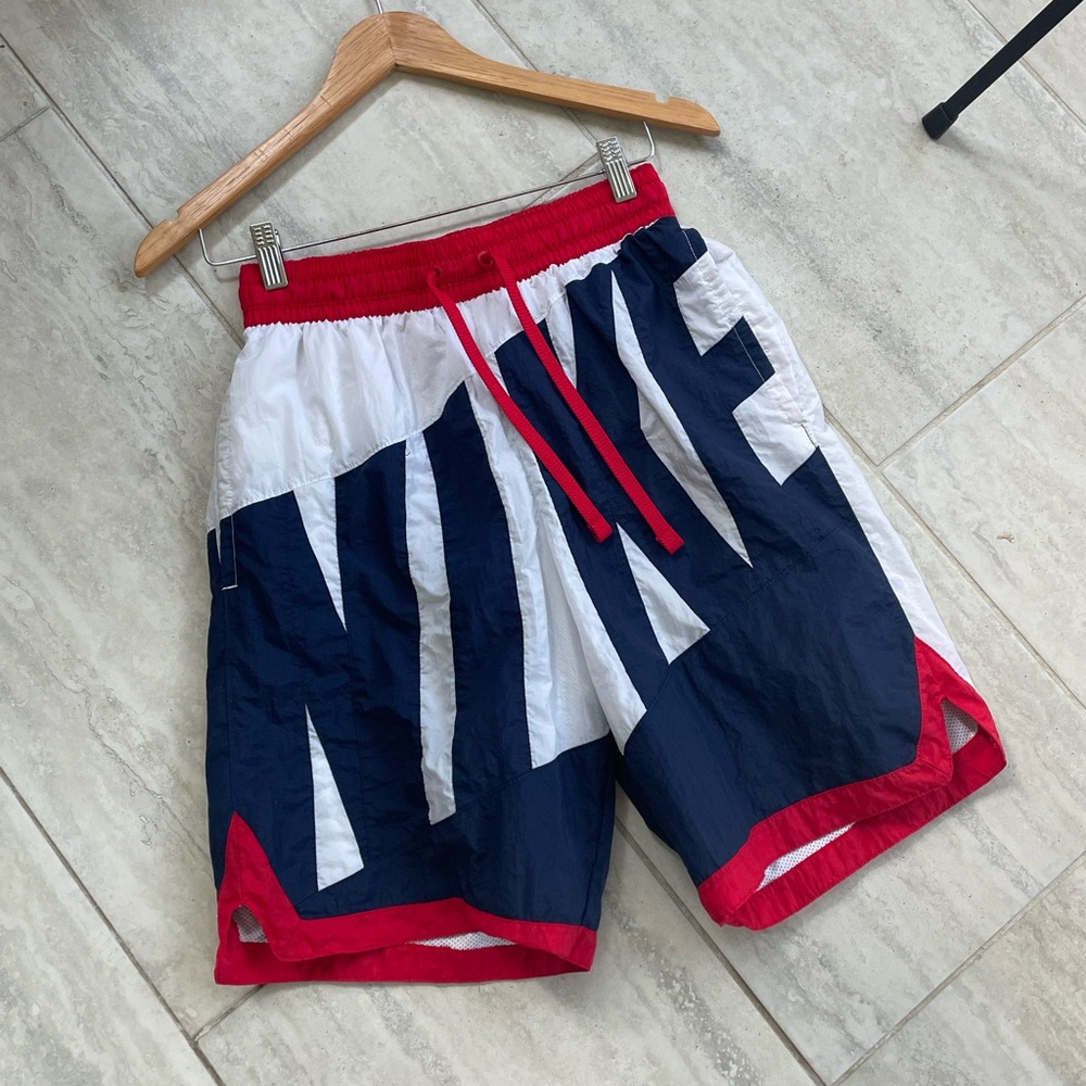 Men’s Retro Nike Athletic Shorts
